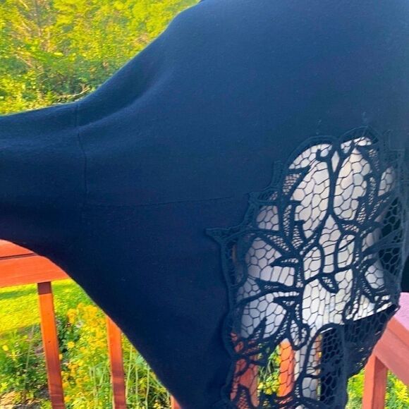 BCBG MAXAZRIA Wrap Black super soft embroidered back Dolman sleeve Shrug S Med - Picture 7 of 10